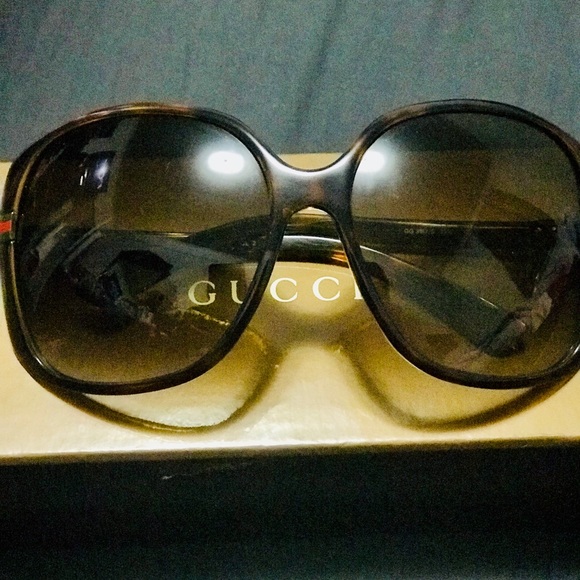 Authentic Gucci sunglasses main image 4
